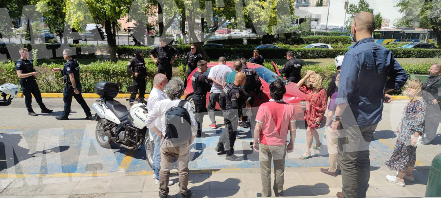 Άνδρας με ρόπαλο επιχείρησε να εισβάλει στο ραδιομέγαρο της ΕΡΤ