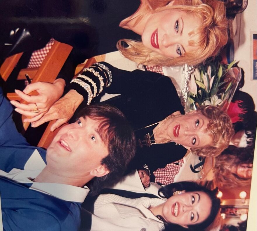 Η Ελένη Μενεγάκη θυμάται τα παλιά - Οι φωτογραφίες που «ξέθαψε» από τα χρόνια του «Πρωινού Καφέ»