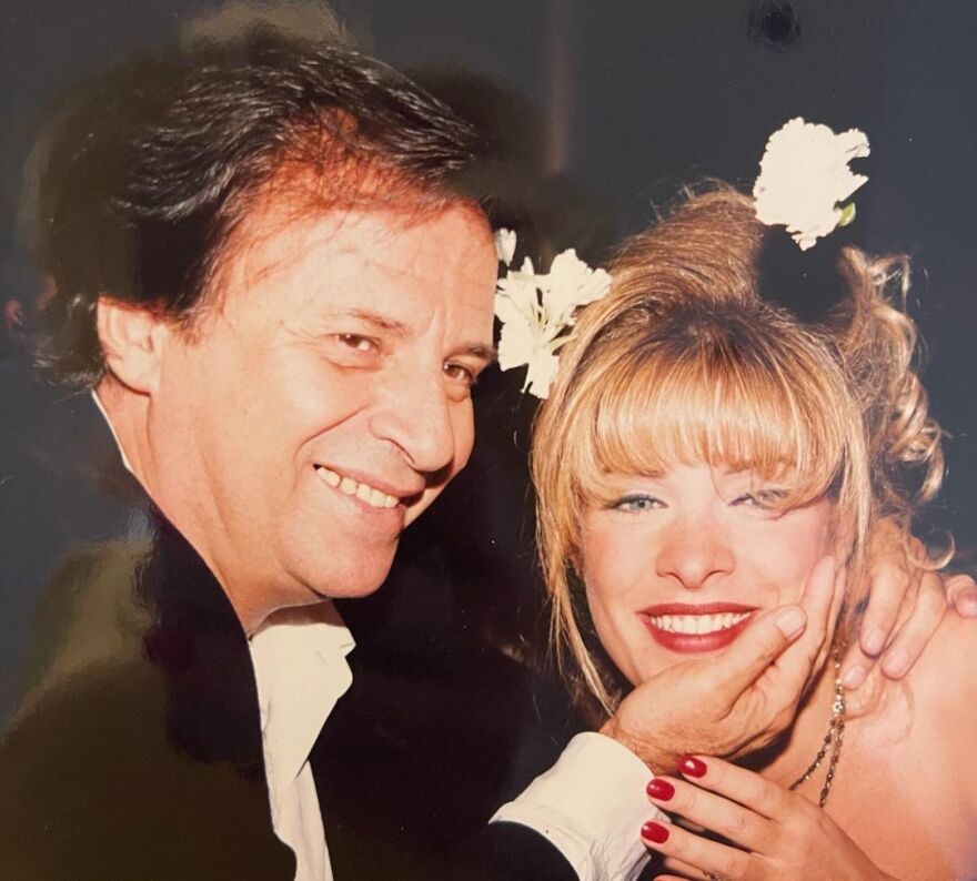 Η Ελένη Μενεγάκη θυμάται τα παλιά - Οι φωτογραφίες που «ξέθαψε» από τα χρόνια του «Πρωινού Καφέ»