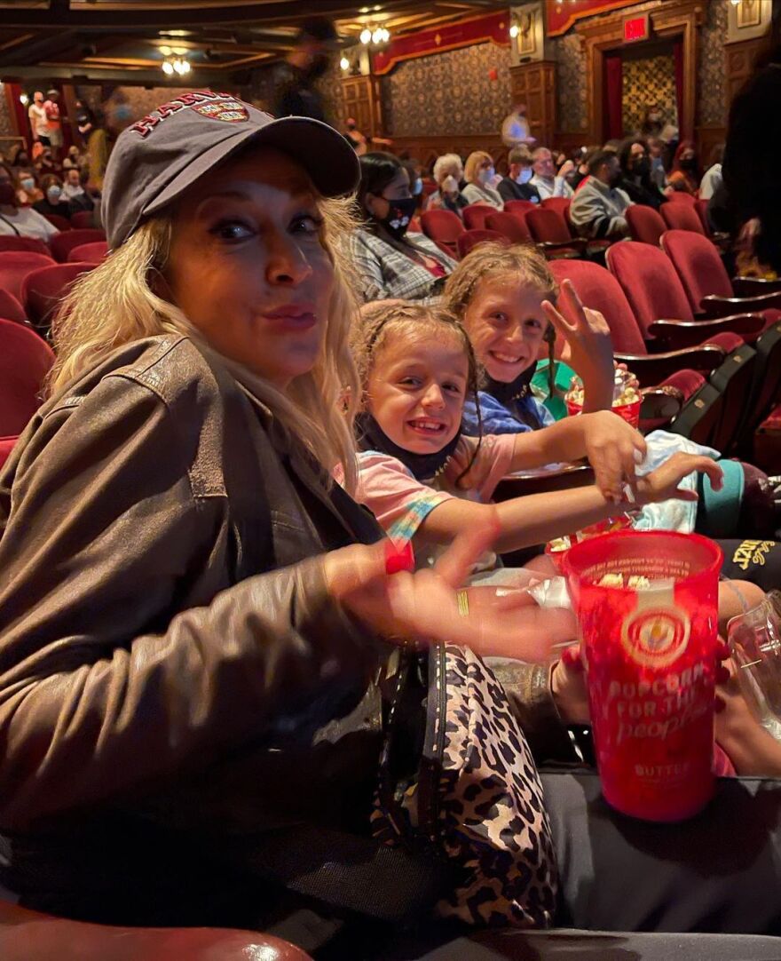 Άννα Βίσση: Οι τρυφερές φωτογραφίες με τα εγγόνια της από τη Νέα Υόρκη