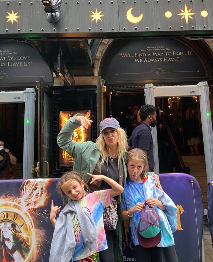 Άννα Βίσση: Οι τρυφερές φωτογραφίες με τα εγγόνια της από τη Νέα Υόρκη