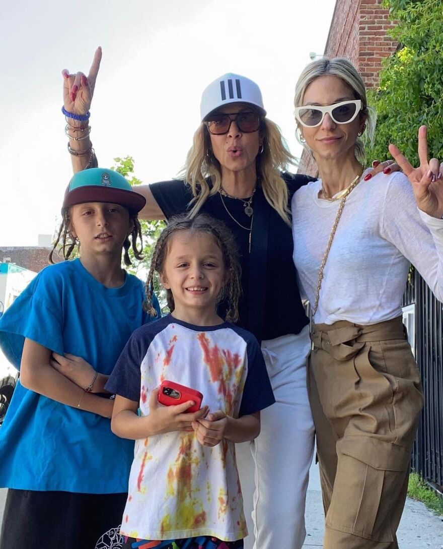 Άννα Βίσση: Οι τρυφερές φωτογραφίες με τα εγγόνια της από τη Νέα Υόρκη