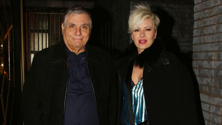 Ο εκνευρισμός της συζύγου του Τράγκα και η επόμενη ημέρα μετά τις αποκαλύψεις για τα €100 εκατ.