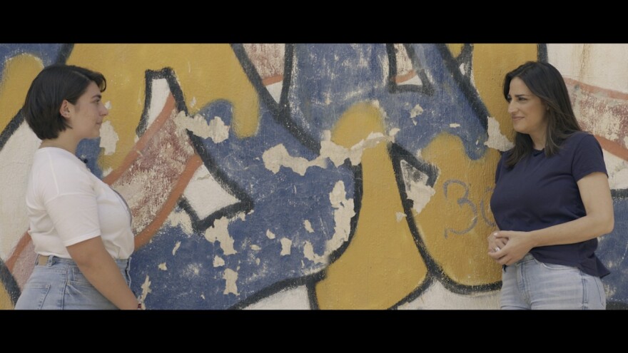 Mega Stories: Η Δώρα Αναγνωστοπούλου παρουσιάζει τις ιστορίες non binary ατόμων