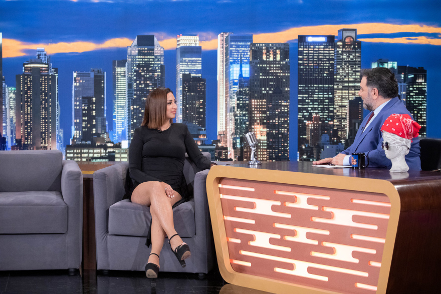 Το «The 2night Show» υποδέχεται τον Ευτύχη Μπλέτσα και την Εβίτα Σερέτη