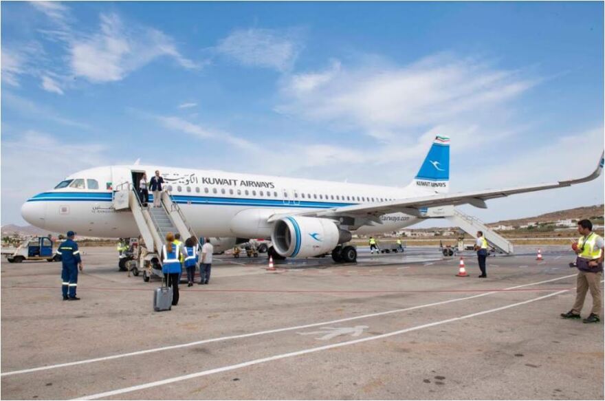 Μύκονος:  Προσγειώθηκε η πρώτη πτήση της Kuwait Airways στο νησί 