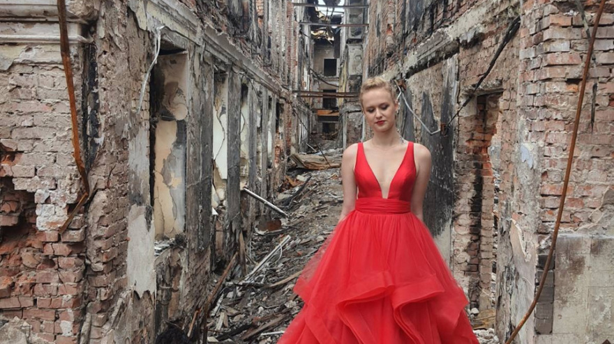 Αποφοίτηση μέσα στα ερείπια του πολέμου στην Ουκρανία - Δείτε φωτογραφίες