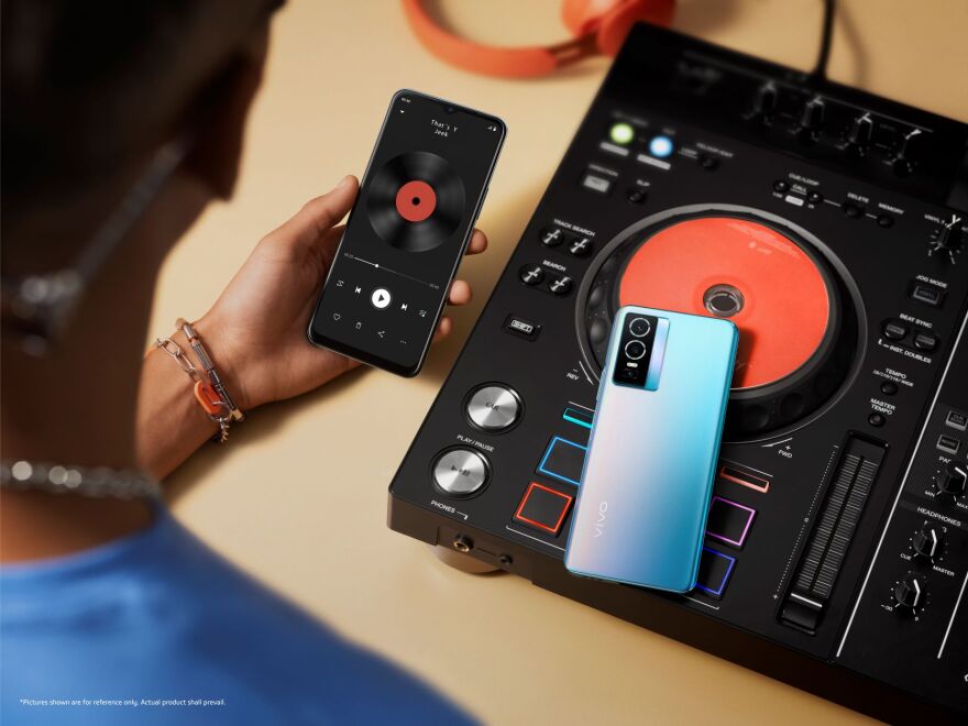 Δύναμη και Στυλ πάνε μαζί. Το smartphone vivo Y76 5G είναι αυτό που απογειώνει όλα όσα θέλουμε!