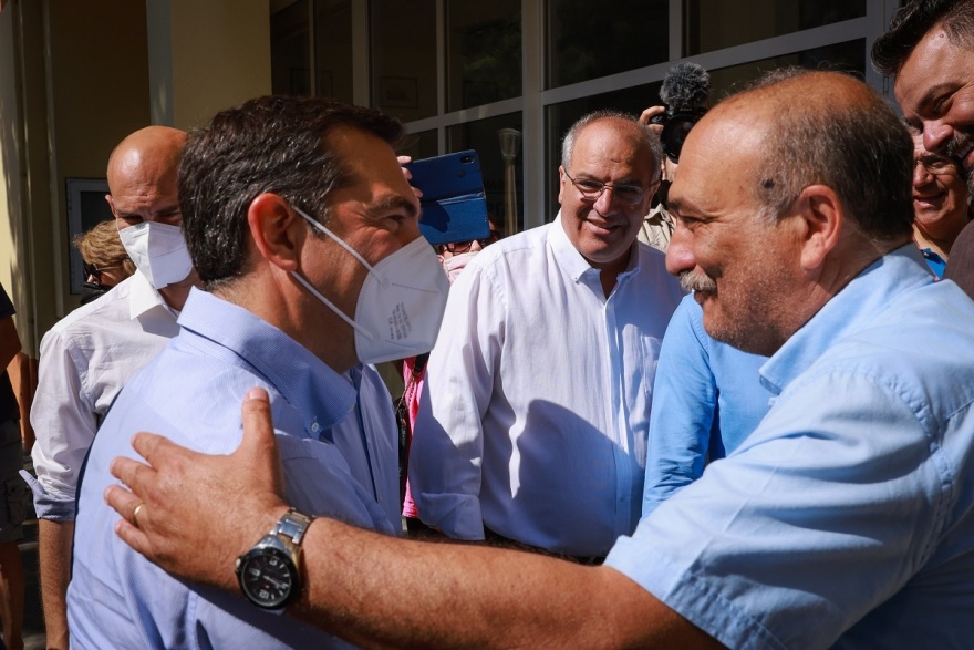 Τσίπρας: Είναι έτοιμοι να αποδράσουν πριν το δύσκολο χειμώνα, είμαστε έτοιμοι να βγάλουμε τα κάστανα από τη φωτιά