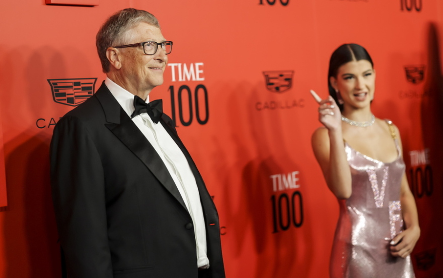 Μπιλ Γκέιτς: H εντυπωσιακή εμφάνιση της κόρης του, Φοίβη Γκέιτς