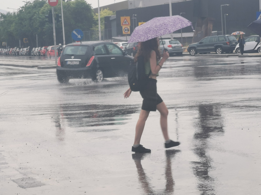 Καιρός: Η κακοκαιρία Genesis πλήττει και τη Θεσσαλονίκη, σε επιφυλακή ο δήμος 