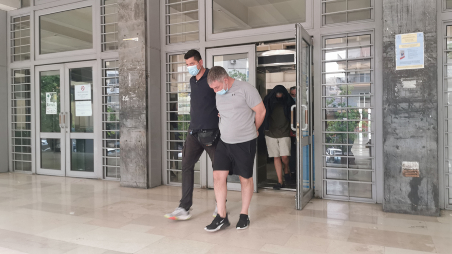 Θεσσαλονίκη: Τρεις μόλις ημέρες πριν από την έφοδο της αστυνομίας οι Βρετανοί είχαν νοικιάσει την πολυτελή βίλα 