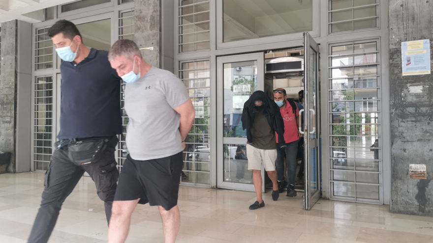 Θεσσαλονίκη: Τρεις μόλις ημέρες πριν από την έφοδο της αστυνομίας οι Βρετανοί είχαν νοικιάσει την πολυτελή βίλα 