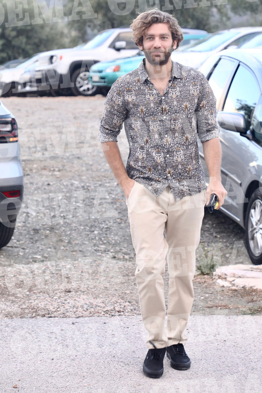 Ορφέας Αυγουστίδης: Ο «Αστέρης» του Σασμού ντύθηκε γαμπρός με... σαρίκι - Δείτε φωτογραφίες