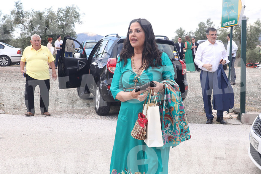 Ορφέας Αυγουστίδης: Ο «Αστέρης» του Σασμού ντύθηκε γαμπρός με... σαρίκι - Δείτε φωτογραφίες