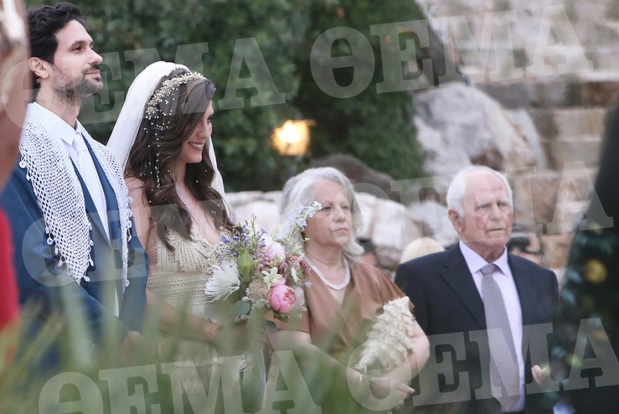 Ορφέας Αυγουστίδης: Ο «Αστέρης» του Σασμού ντύθηκε γαμπρός με... σαρίκι - Δείτε φωτογραφίες