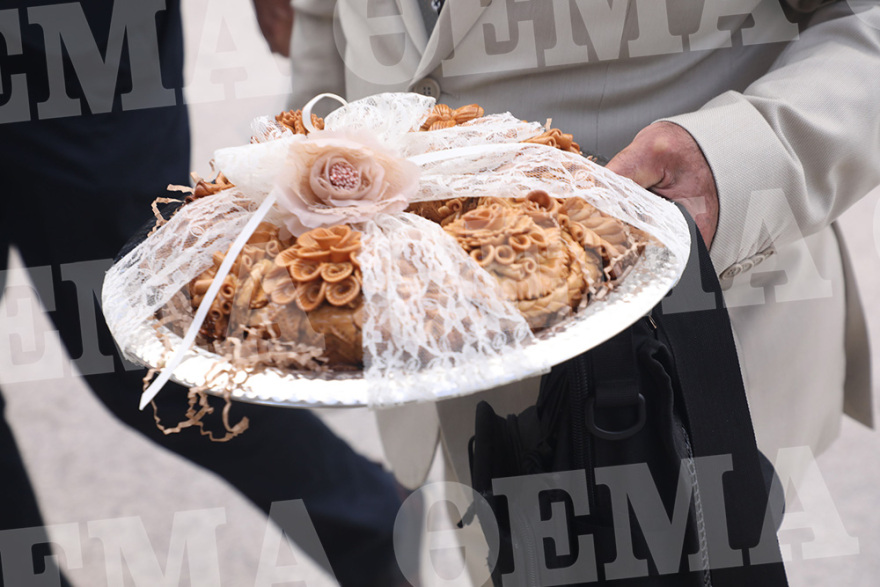 Ορφέας Αυγουστίδης: Ο «Αστέρης» του Σασμού ντύθηκε γαμπρός με... σαρίκι - Δείτε φωτογραφίες