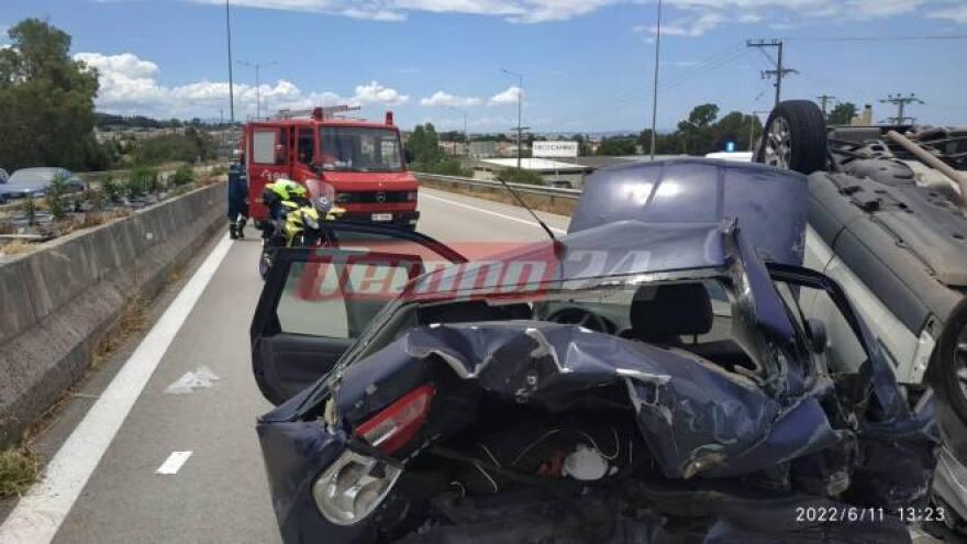 Τροχαίο με δυο τραυματίες στην Πάτρα - Αναποδογύρισε το ένα ΙΧ