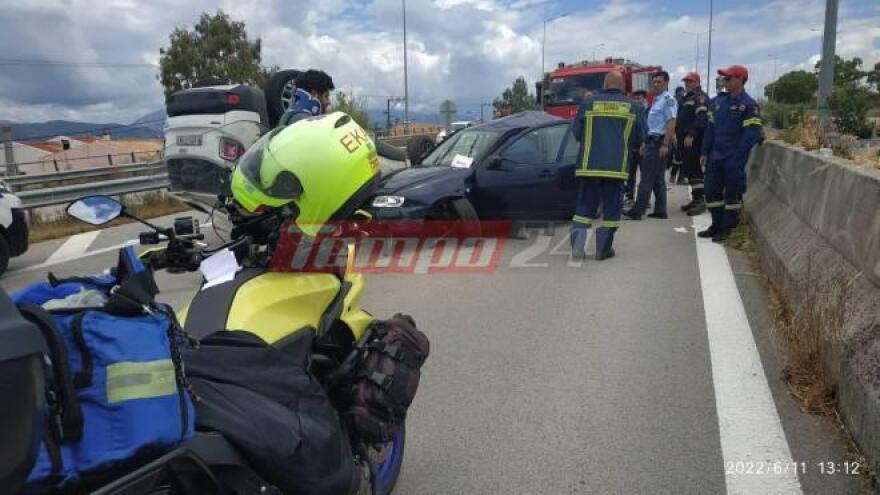 Τροχαίο με δυο τραυματίες στην Πάτρα - Αναποδογύρισε το ένα ΙΧ