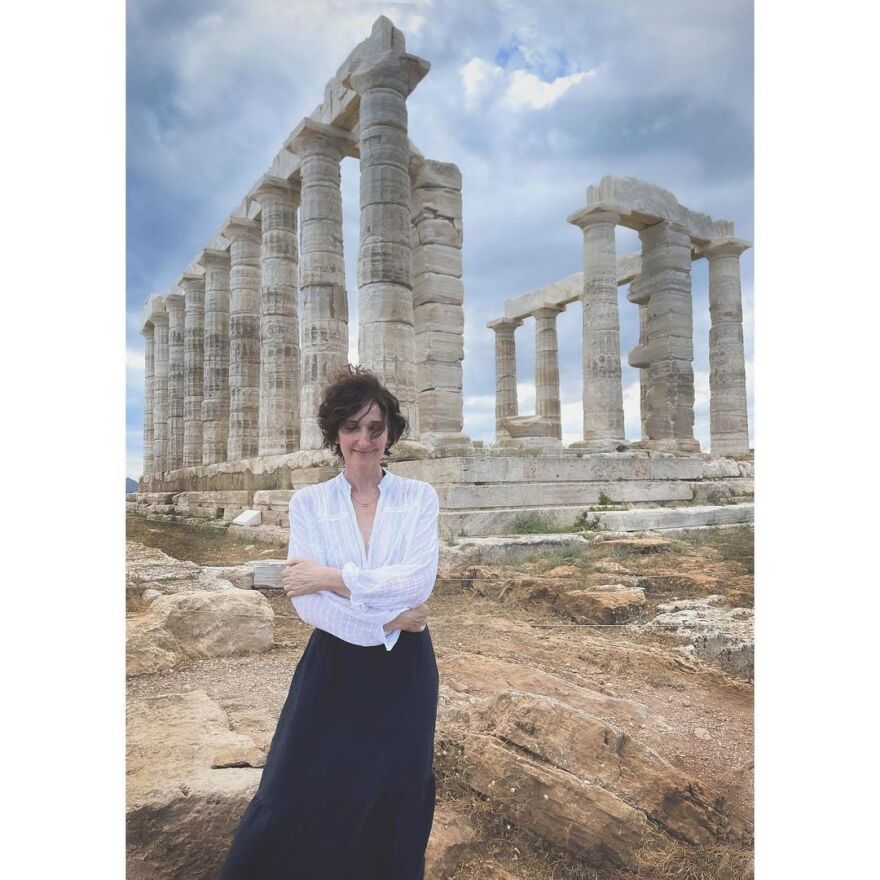 Ολυμπία Κρασαγάκη για τον καρκίνο: «Δεν πενθώ για τα μακριά κυματιστά μαλλιά μου»