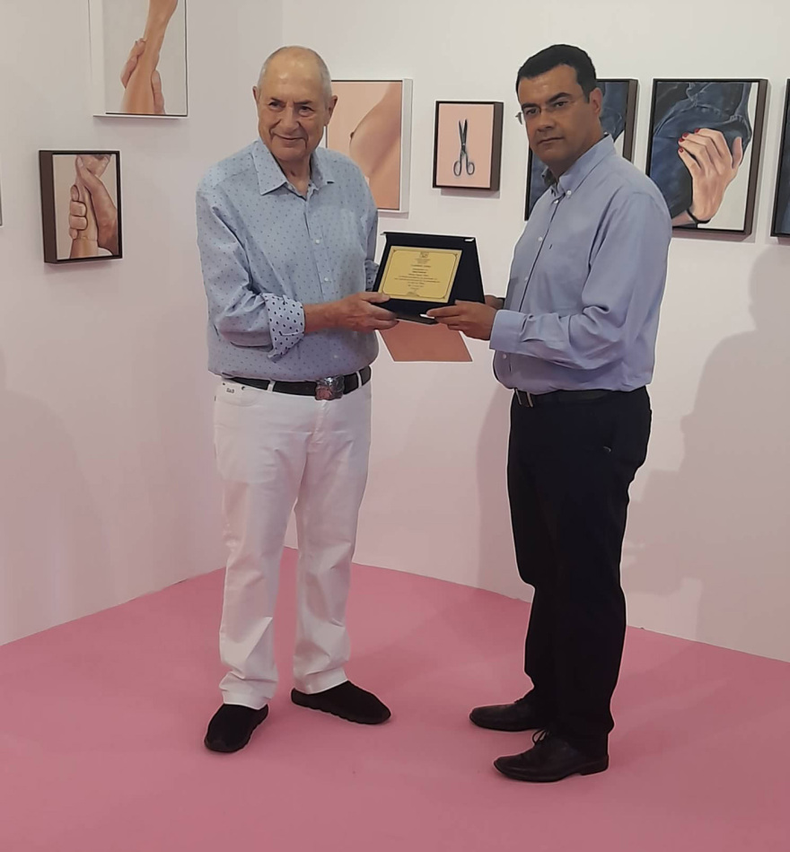 Ύδρα: Επίτιμο δημότη ανακήρυξε ο Δήμος του νησιού τον Δάκη Ιωάννου