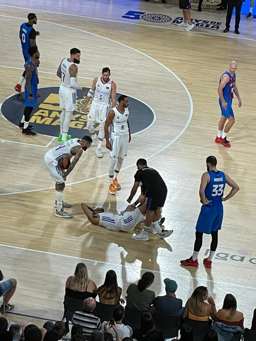 Μπαρτσελόνα - Ρεάλ Μαδρίτης: Τρομακτικός τραυματισμός για τον Ράντολφ