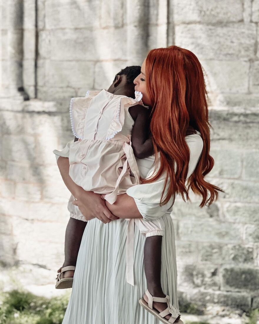 Σίσσυ Χρηστίδου: H φωτογραφία της με τη βαφτιστήρα της, Ada, από τα γενέθλιά της