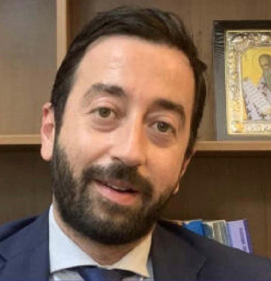 «Ο γιατρός με το στραντιβάριους»: Αναβιώνει στο Εφετείο Αθηνών η δολοφονία του