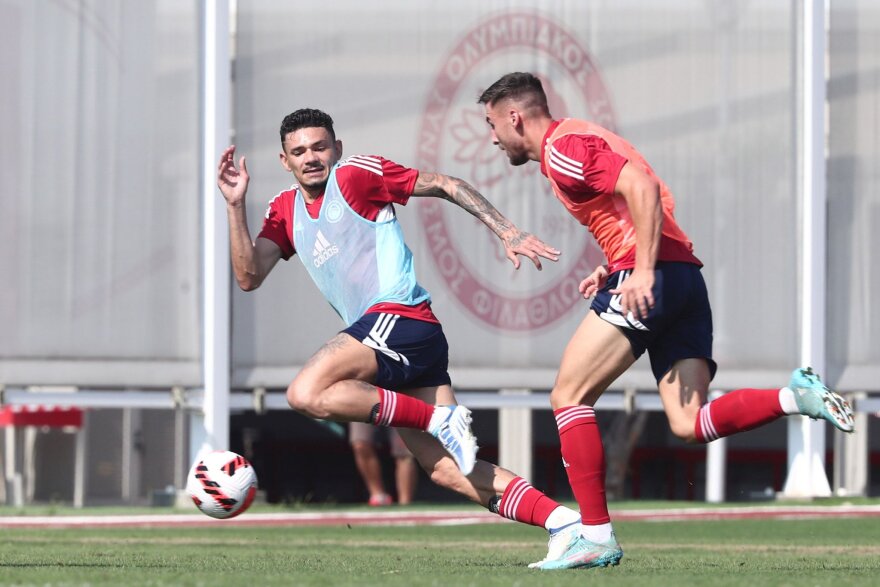 Ολυμπιακός: Με Ελ Αραμπί και Βαλμπουενά η πρώτη 