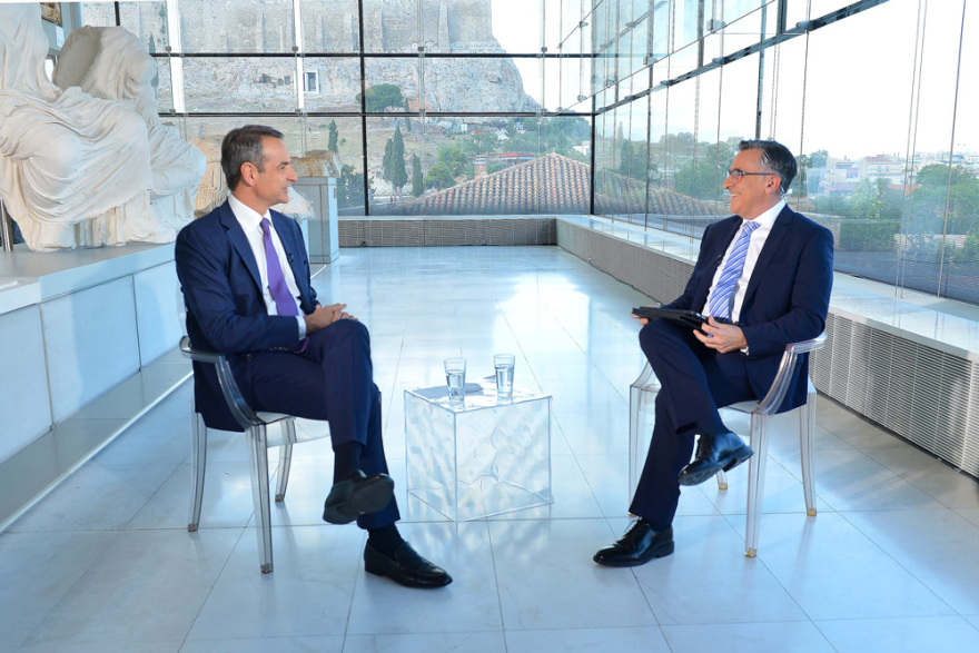 Μητσοτάκης στην ΕΡΤ: Θα υπάρξει παρέμβαση και στη βενζίνη - Ανακοινώσεις την επόμενη εβδομάδα