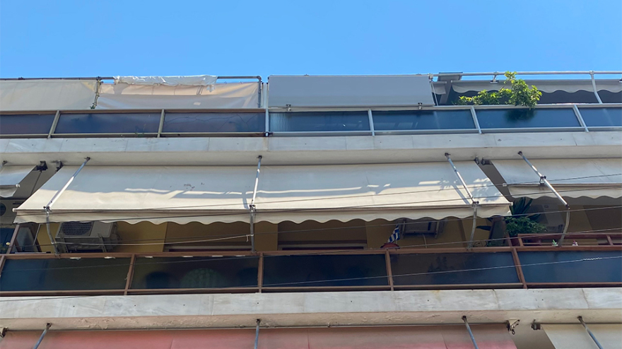 Τραγωδία στο Παγκράτι: Πήγε να μπει στο σπίτι της από το μπαλκόνι, έπεσε και σκοτώθηκε