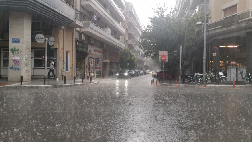 Γιατί «πνίγηκε» η Θεσσαλονίκη - Σε λιγότερο από δύο ώρες έβρεξε 1,5 φορά περισσότερο από όλο τον Ιούνιο!
