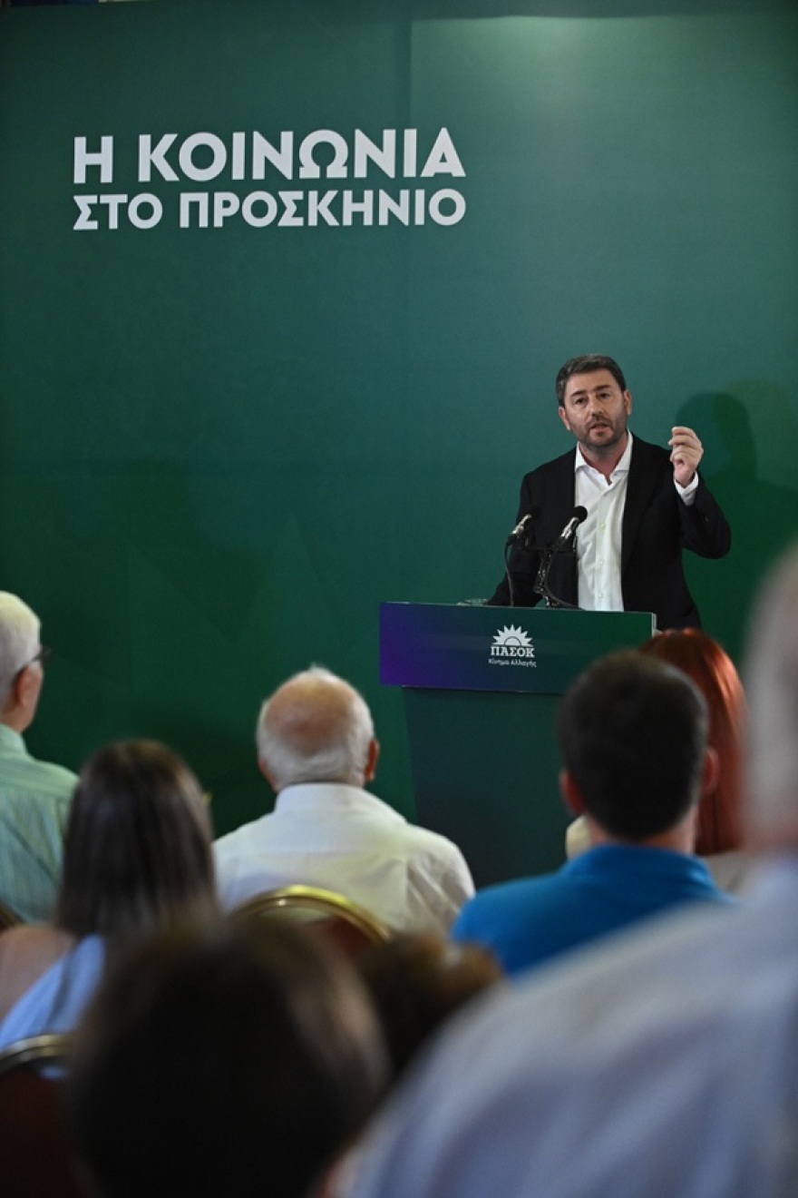 Ανδρουλάκης: «Το ΠΑΣΟΚ επέστρεψε, η μάχη των εκλογών είναι για τρεις»