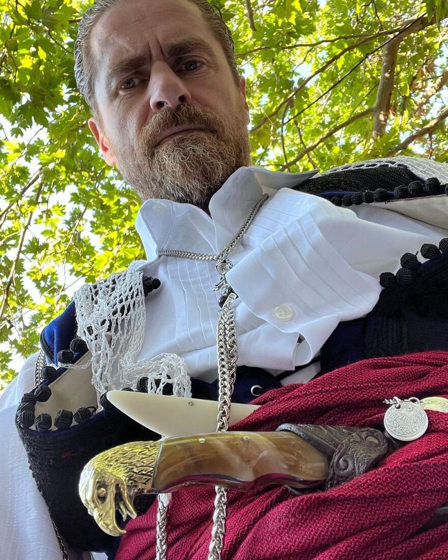 Σασμός - Δημήτρης Λάλος: Ο «Μαθιός» ντύθηκε γαμπρός