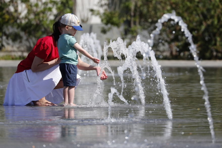 Καύσωνας και πυρκαγιές στην Ισπανία – Πορτοκαλί συναγερμός στη Γαλλία με θερμοκρασίες μέχρι και 40 βαθμούς