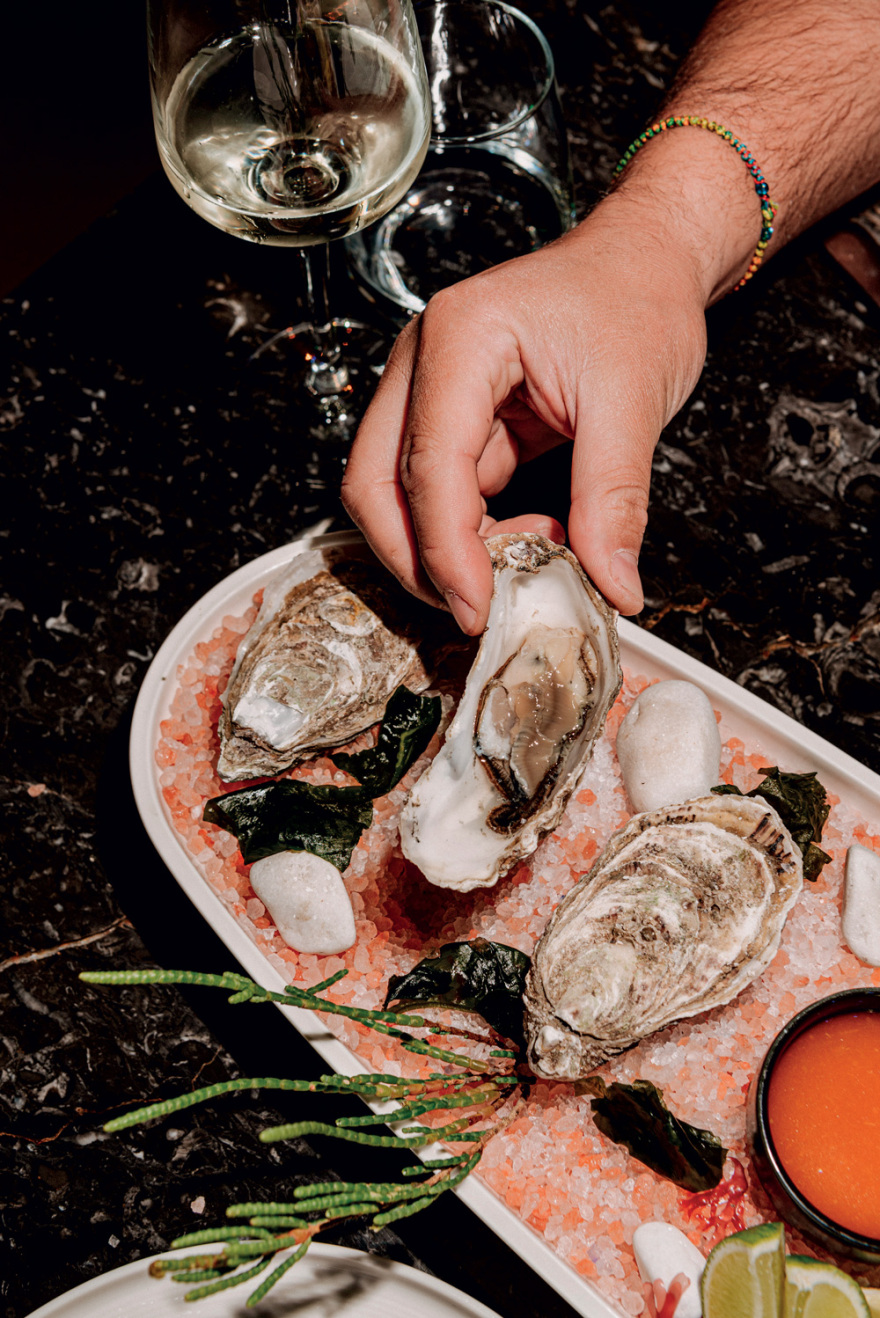 «Lio Mykonos», τo cabaret club των σταρ - Από την Ίμπιζα στο νησί των ανέμων 