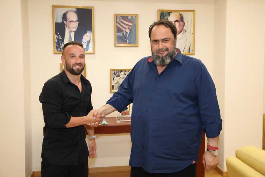 Ολυμπιακός: Ανανέωσε ο Βαλμπουενά 