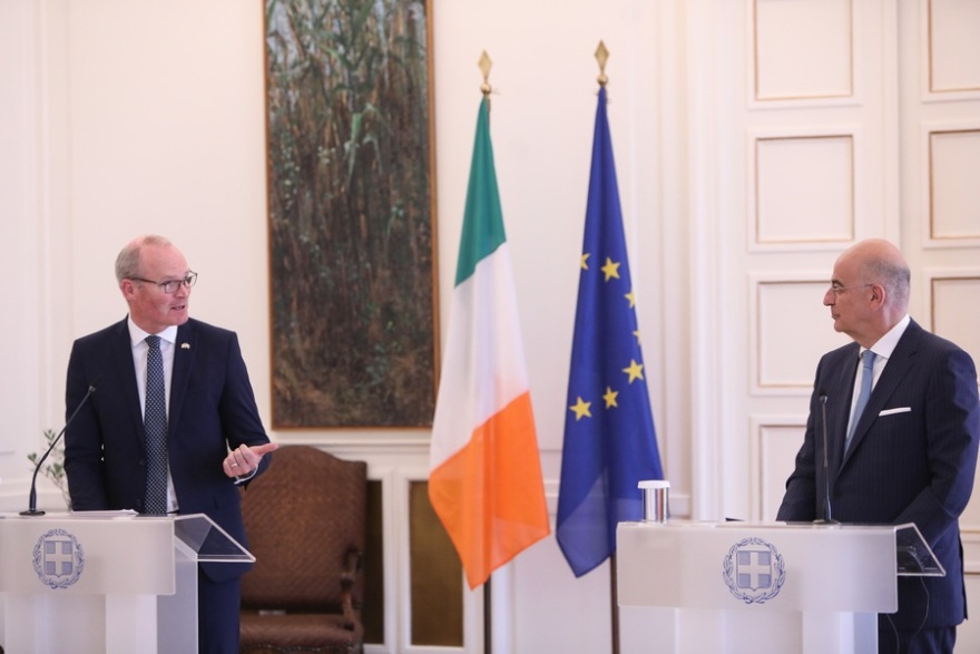 Ιρλανδός ΥΠΕΞ για Τουρκία: «Απαράδεκτη η αμφισβήτηση της κυριαρχίας ενός κράτους-μέλους της ΕΕ»