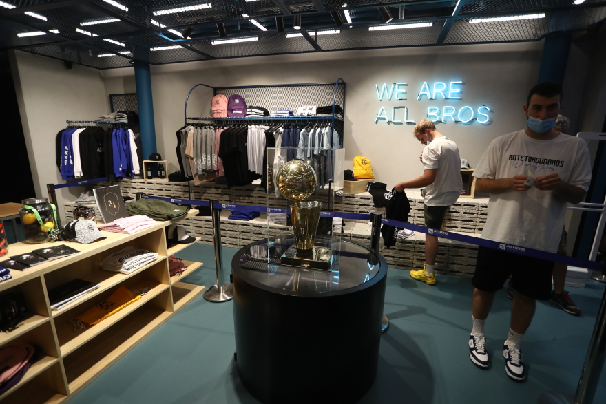 Αντετοκούνμπο: «Οι άνδρες με ποιότητα δεν φοβούνται την ισότητα»