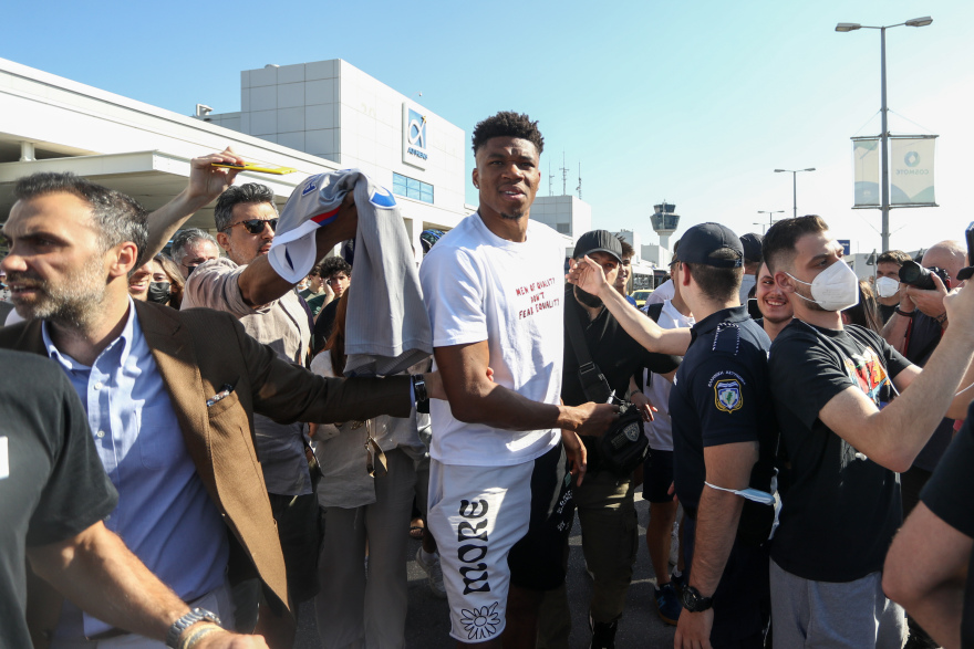 Αντετοκούνμπο: «Οι άνδρες με ποιότητα δεν φοβούνται την ισότητα»