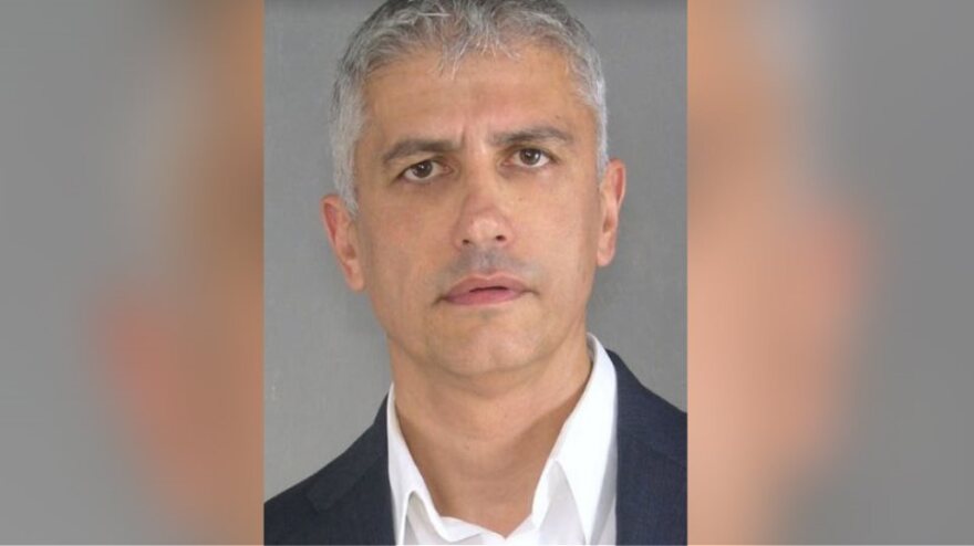 Αττική: Συνελήφθη αστυνομικός ως αρχηγός κυκλώματος κοκαΐνης - «Κάλτσες», «μπυρίτσες» και «οχτάρια» έλεγαν τα ναρκωτικά