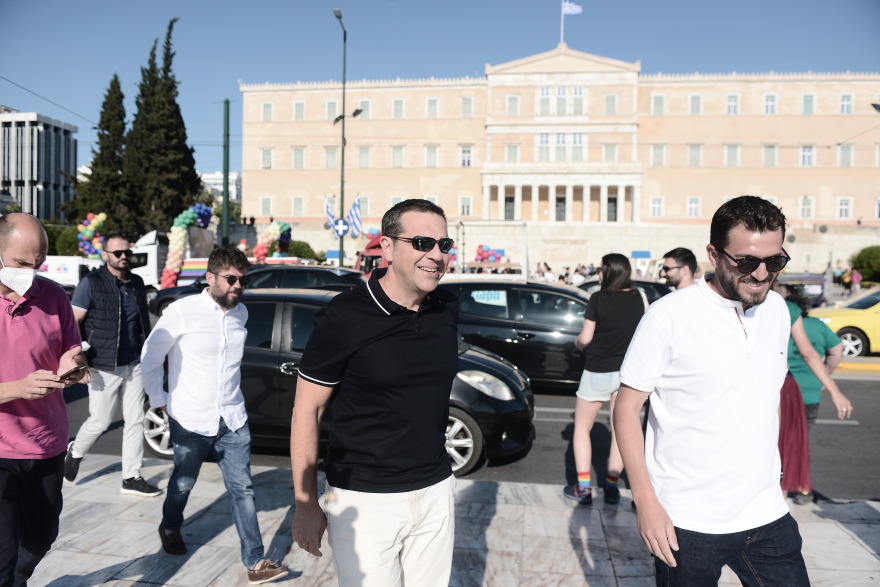 Athens Pride: Υπουργοί της κυβέρνησης και στελέχη κομμάτων έδωσαν το «παρών»
