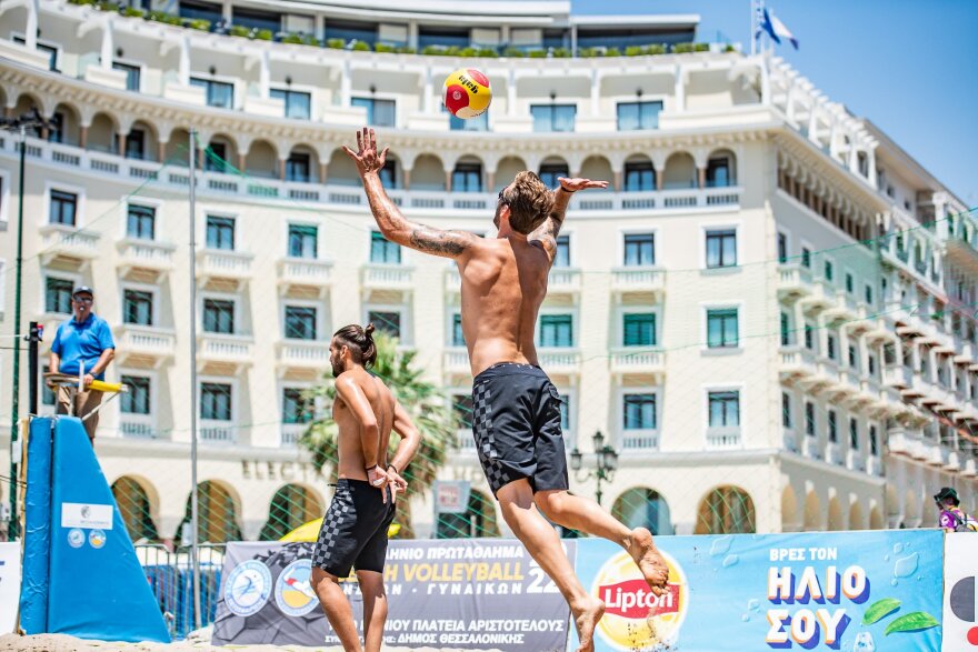 Thessaloniki Grand Slam: Όμορφες εικόνες από το τουρνουά μπιτς βόλεϊ στο κέντρο της πόλης