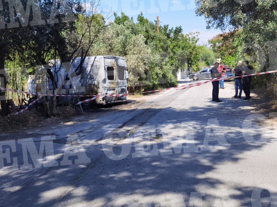 Βίντεο - ντοκουμέντο με το λευκό βαν λίγο μετά τη μαφιόζικη επίθεση σε βενζινάδικο στον Γέρακα