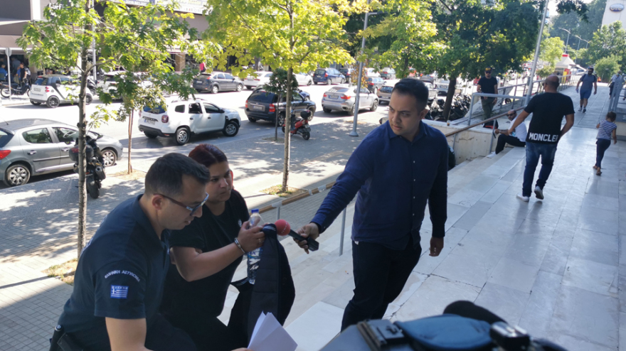 Θεσσαλονίκη: «Ήταν ατύχημα, δεν ήθελα να τον σκοτώσω», υποστηρίζει η 31χρονη που μαχαίρωσε τον σύζυγό της