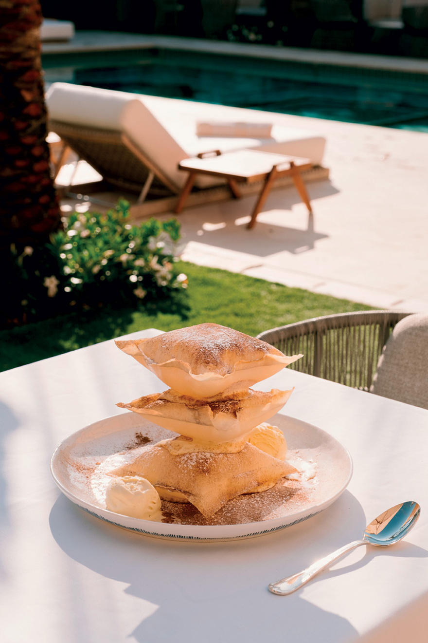 Περικλής Κοσκινάς: To Cookoovaya πέταξε στο Σεν Τροπέ