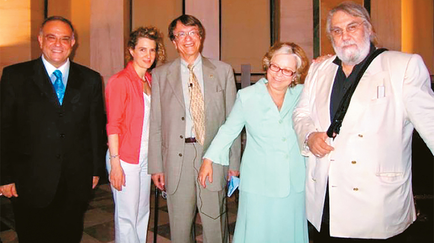 Βαγγέλης Παπαθανασίου: Η κληρονομιά του στην κρυφή σύζυγο και το Ίδρυμα Ερευνών