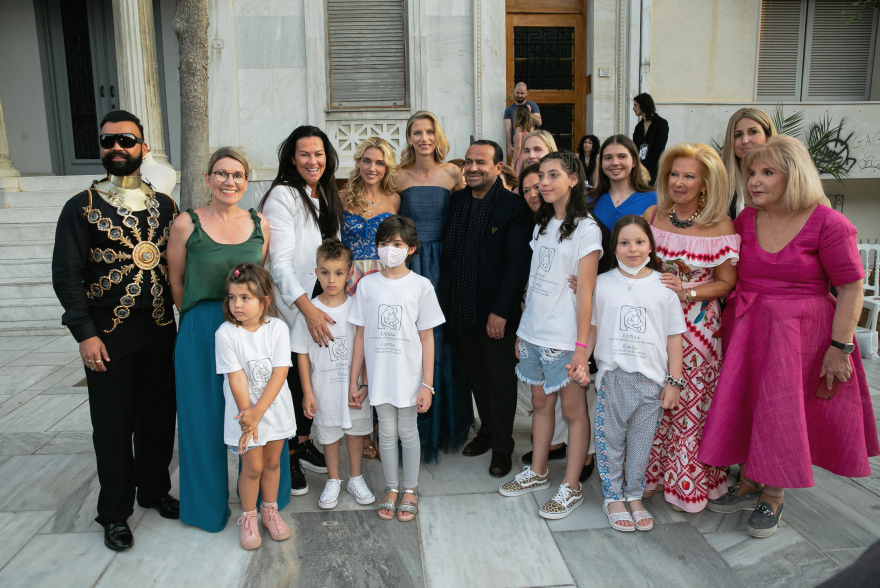 Βασίλης Ζούλιας: Η επίδειξη μόδας του γνωστού σχεδιαστή για τη στήριξη του σωματείου «Ελπίδα»