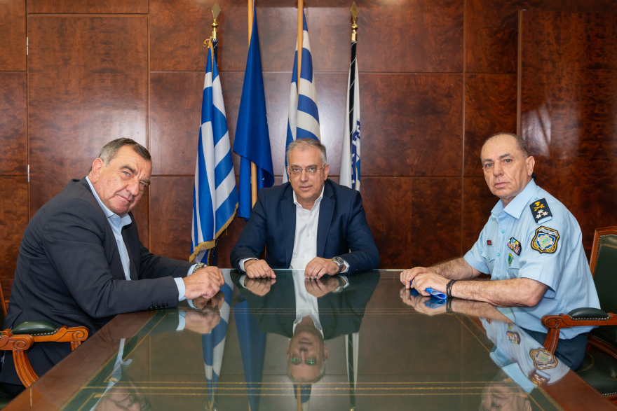 Σαντορίνη: Επιπλέον 50% αστυνομικοί υπηρετούν στο νησί φέτος το καλοκαίρι