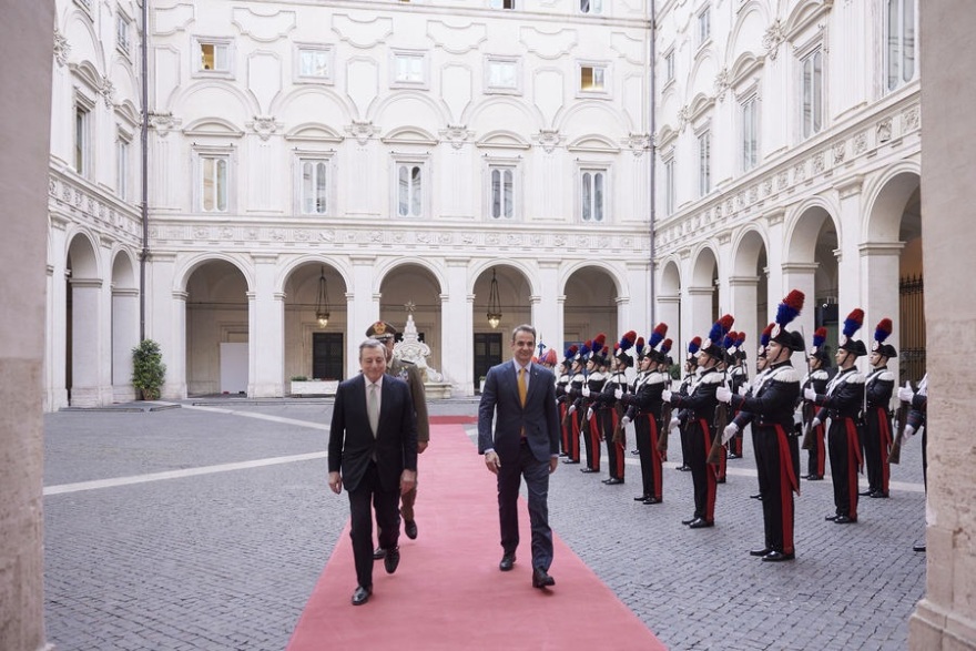 Για δύο ώρες συνομίλησαν Μητσοτάκης - Ντράγκι στη Ρώμη